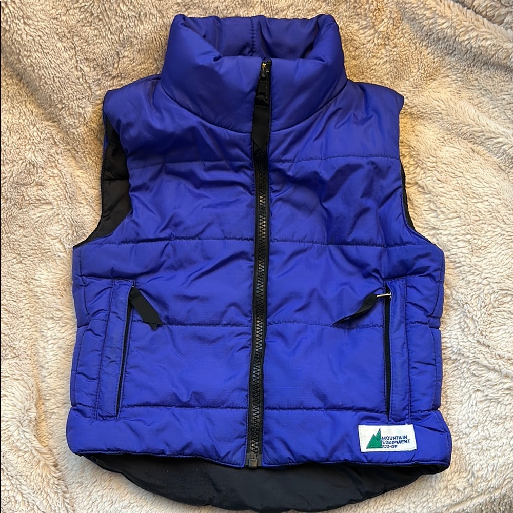 MEC 3T Blue Puffer Vest with Black Accents